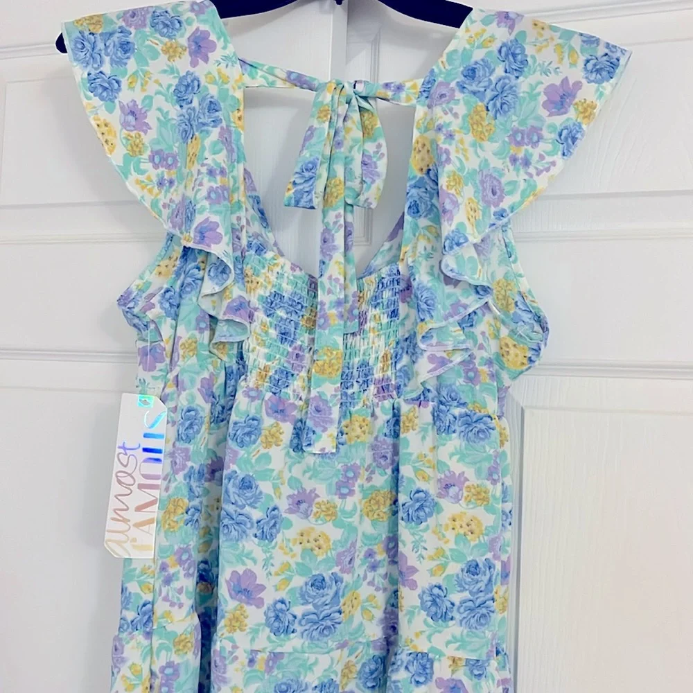 Cute Floral Sun Dress with back tie style - Picture 3 of 3